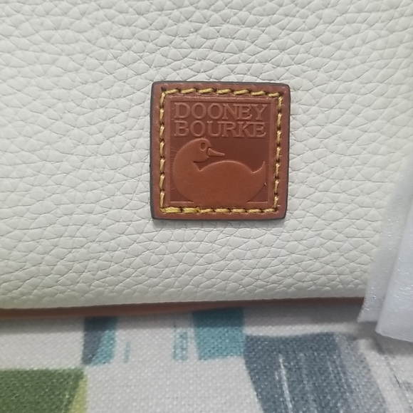 🎯Dooney & Bourke Pebbled Leather Satchel Crossbody Shoulder Bag In White - Picture 2 of 10